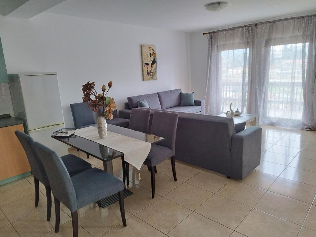 Appartamento Ina House Varella Esterno foto